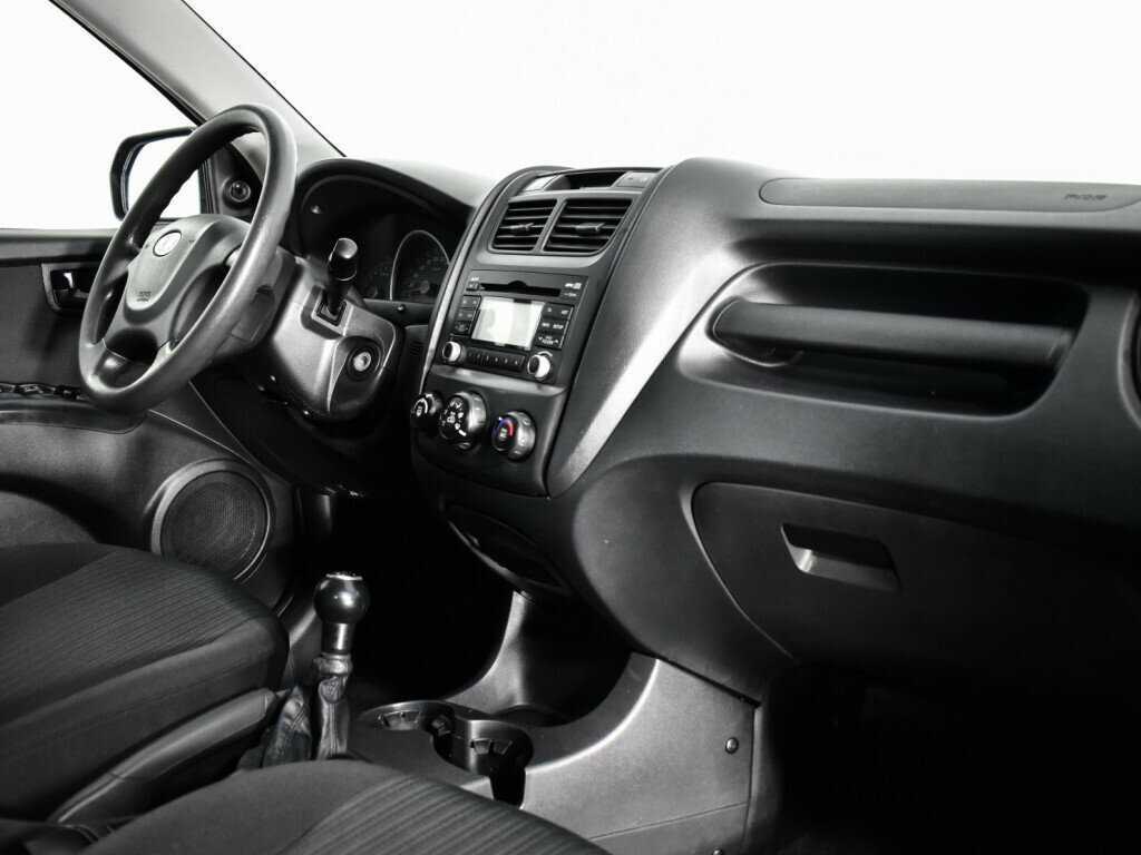 Kia Sportage с пробегом — 2010 год. Фото: #8