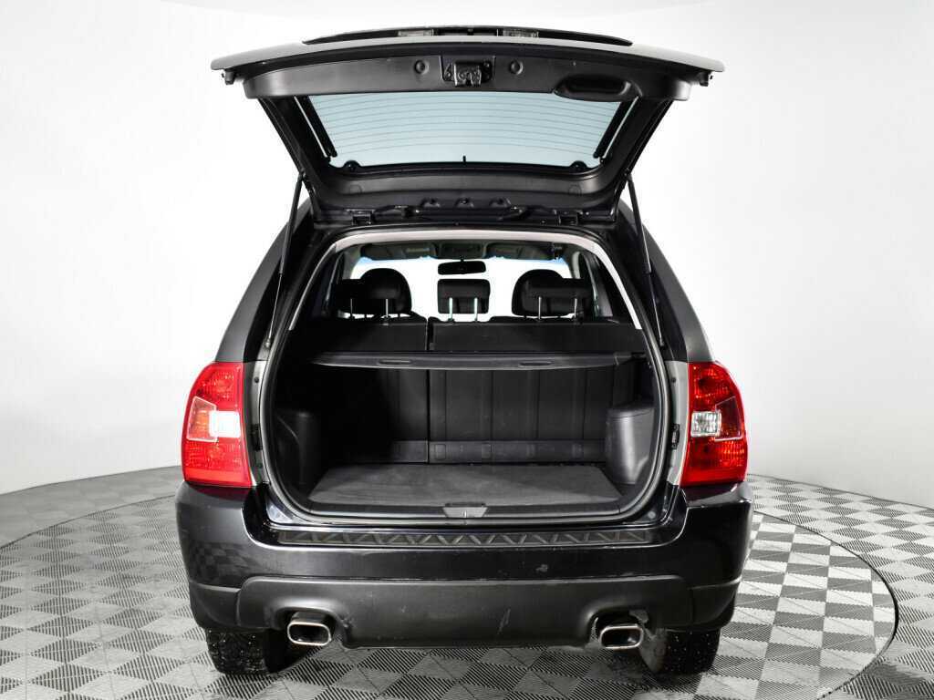 Kia Sportage с пробегом — 2010 год. Фото: #13