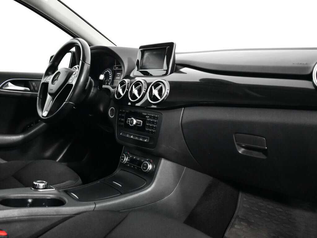 Mercedes-Benz B-Класс с пробегом — 2014 год. Фото: #8