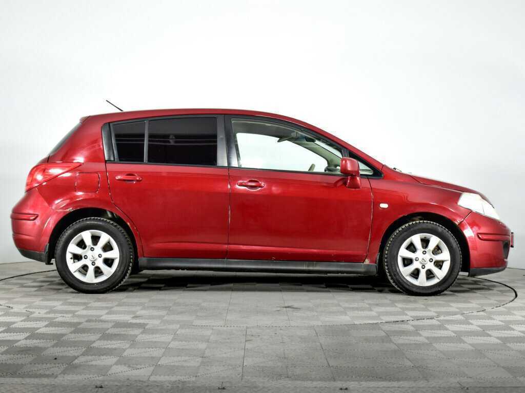 Nissan Tiida с пробегом — 2008 год. Фото: #3