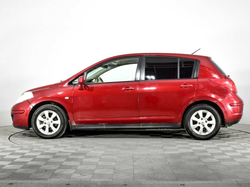 Nissan Tiida с пробегом — 2008 год. Фото: #7