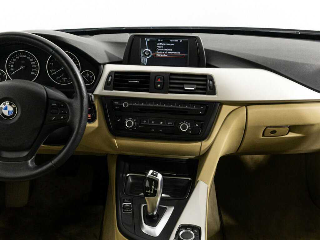 BMW 3 серии с пробегом — 2013 год. Фото: #13