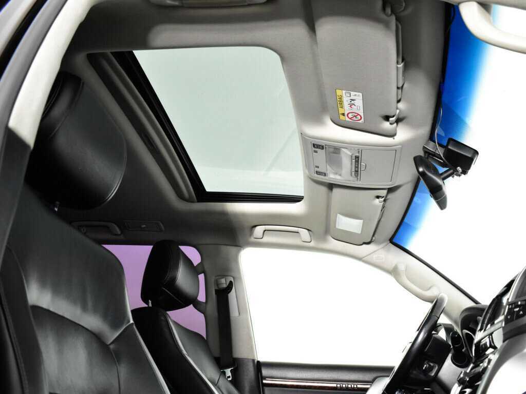 Toyota Land Cruiser с пробегом — 2013 год. Фото: #13