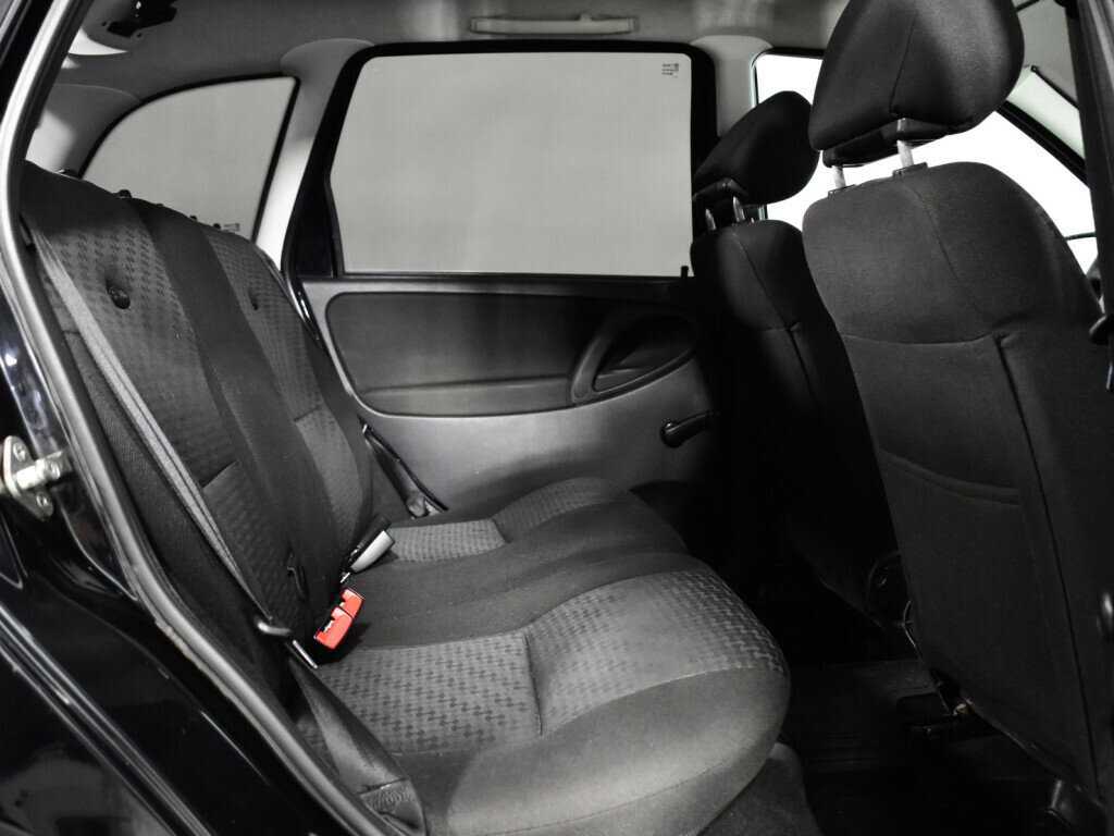 Lada (ВАЗ) Kalina с пробегом — 2013 год. Фото: #9