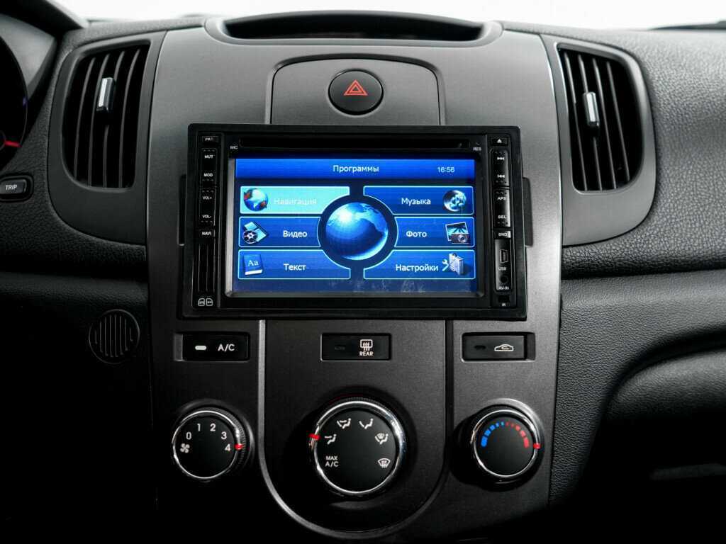 Kia Cerato с пробегом — 2010 год. Фото: #13