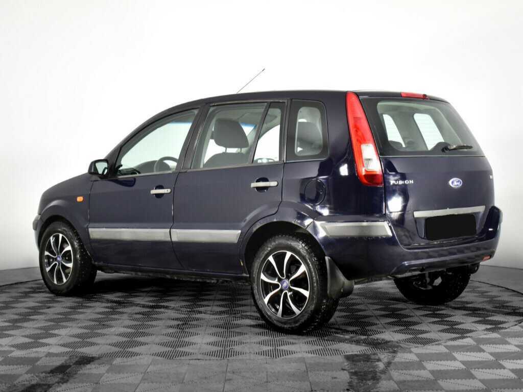 Ford Fusion с пробегом — 2007 год. Фото: #6