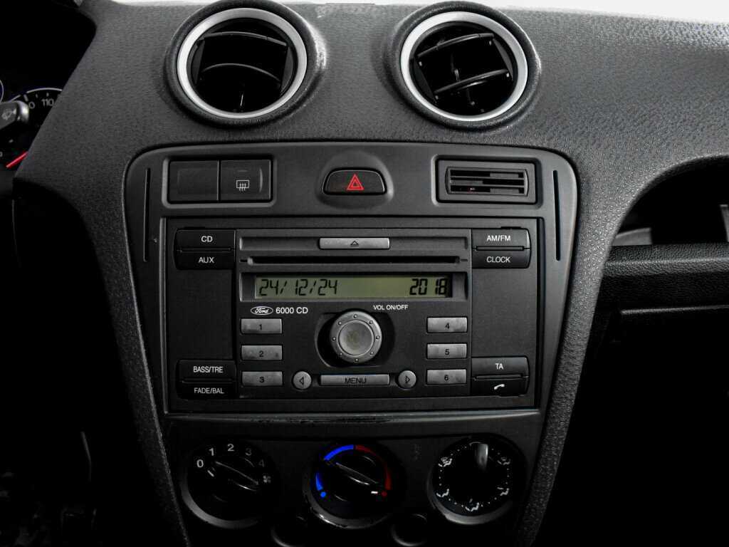 Ford Fusion с пробегом — 2007 год. Фото: #16