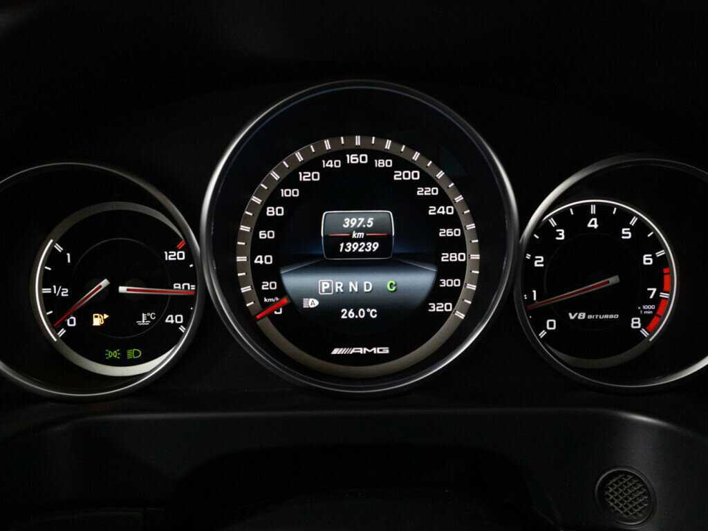 Mercedes-Benz E-Класс AMG с пробегом — 2014 год. Фото: #11