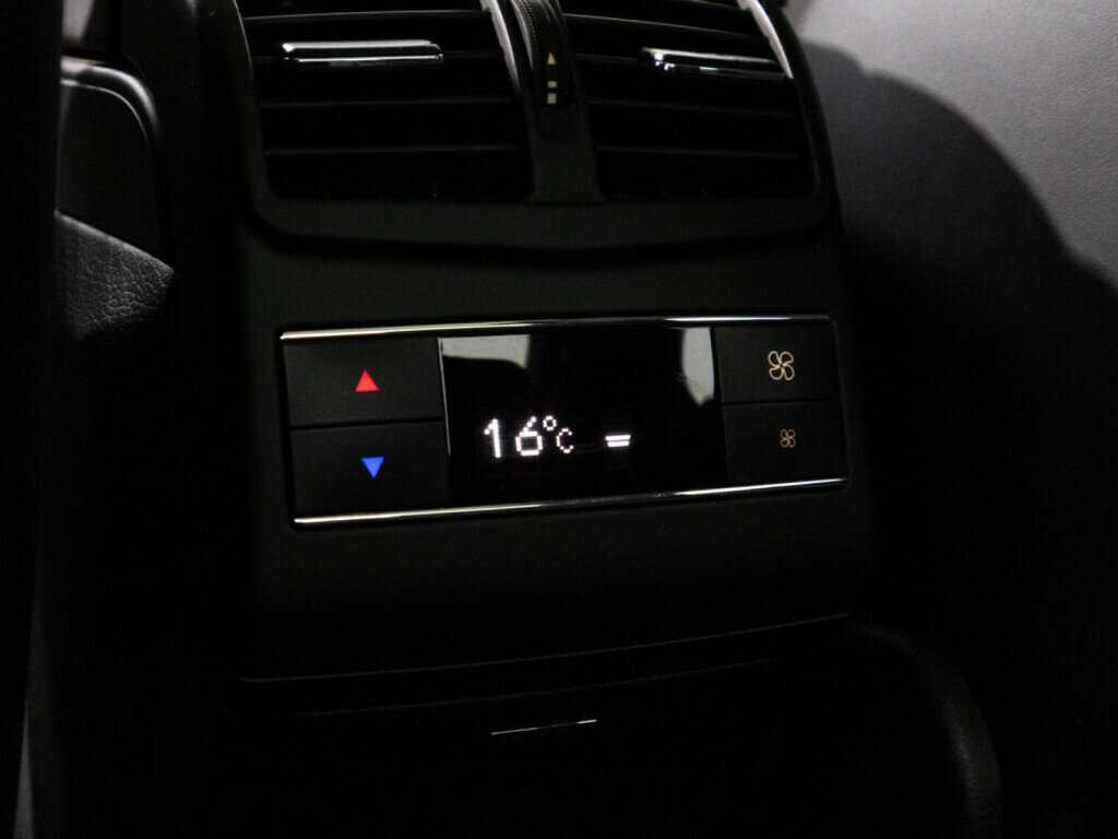 Mercedes-Benz E-Класс AMG с пробегом — 2014 год. Фото: #26