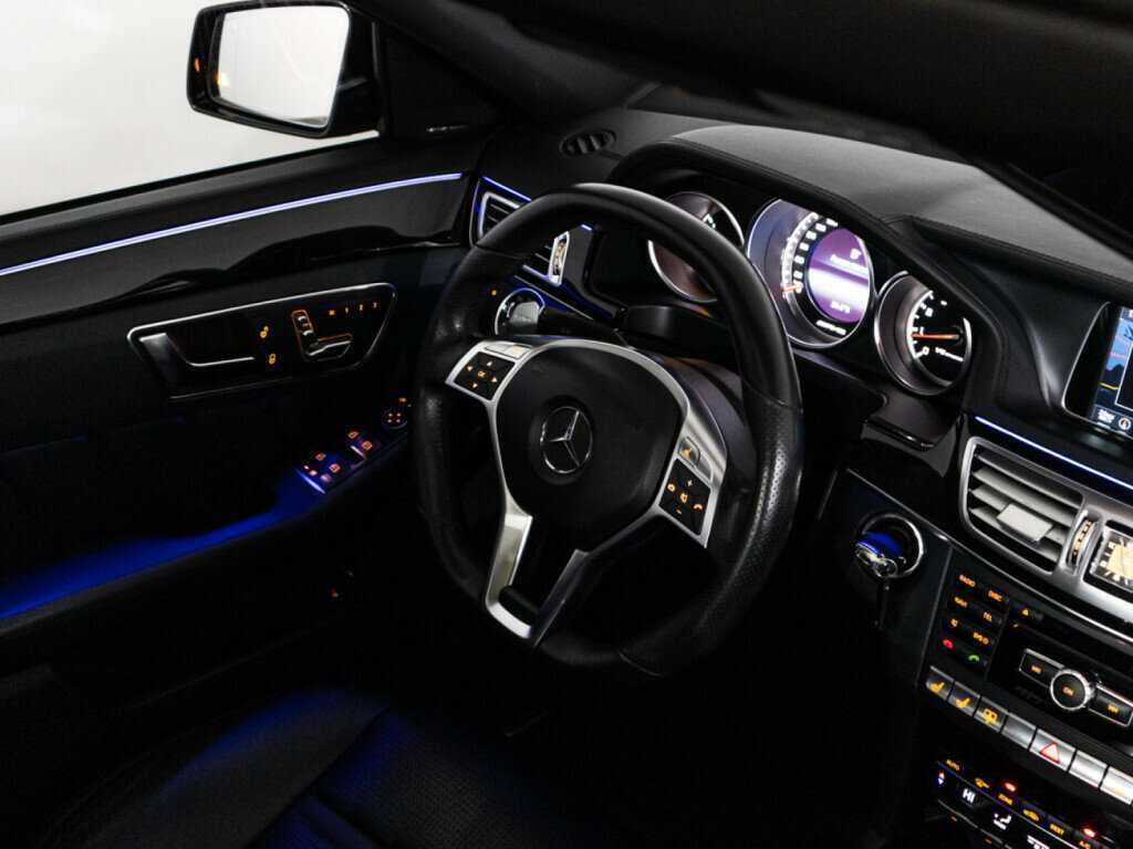 Mercedes-Benz E-Класс AMG с пробегом — 2014 год. Фото: #31