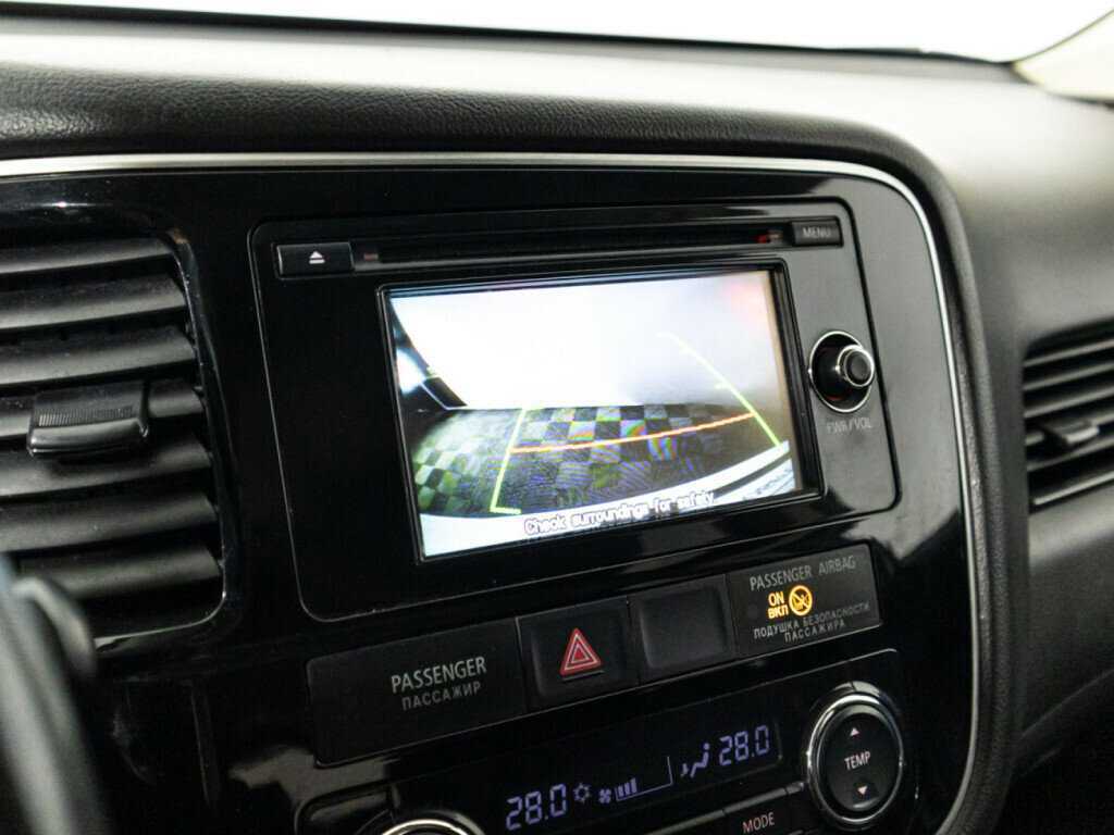 Mitsubishi Outlander с пробегом — 2016 год. Фото: #17