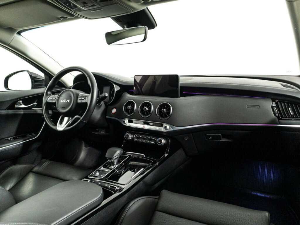 Kia Stinger с пробегом — 2022 год. Фото: #8