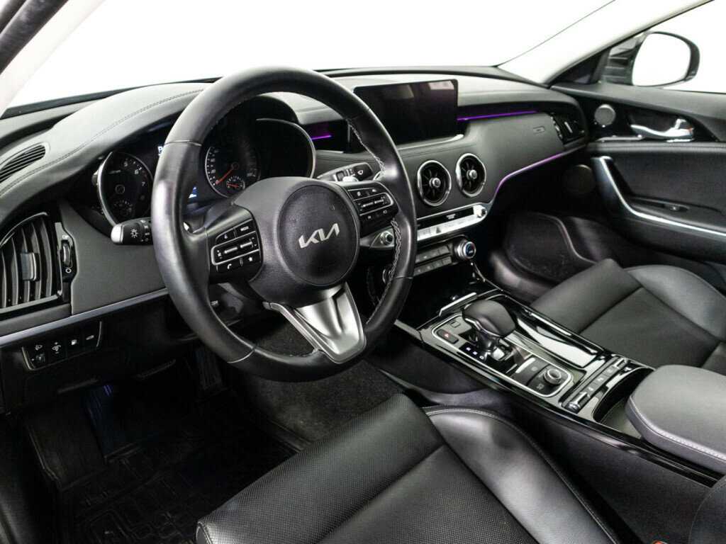 Kia Stinger с пробегом — 2022 год. Фото: #10