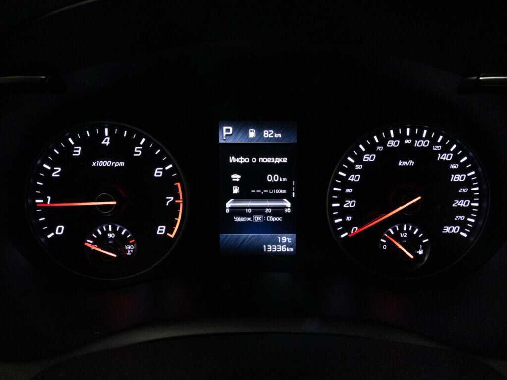 Kia Stinger с пробегом — 2022 год. Фото: #11