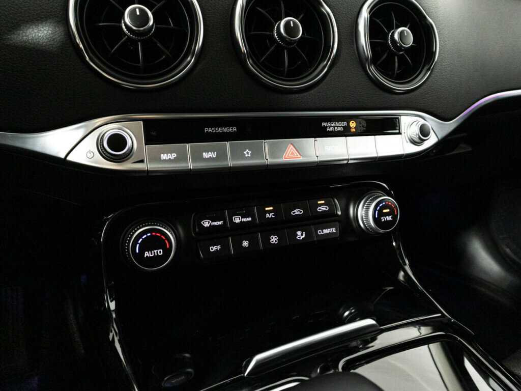 Kia Stinger с пробегом — 2022 год. Фото: #23