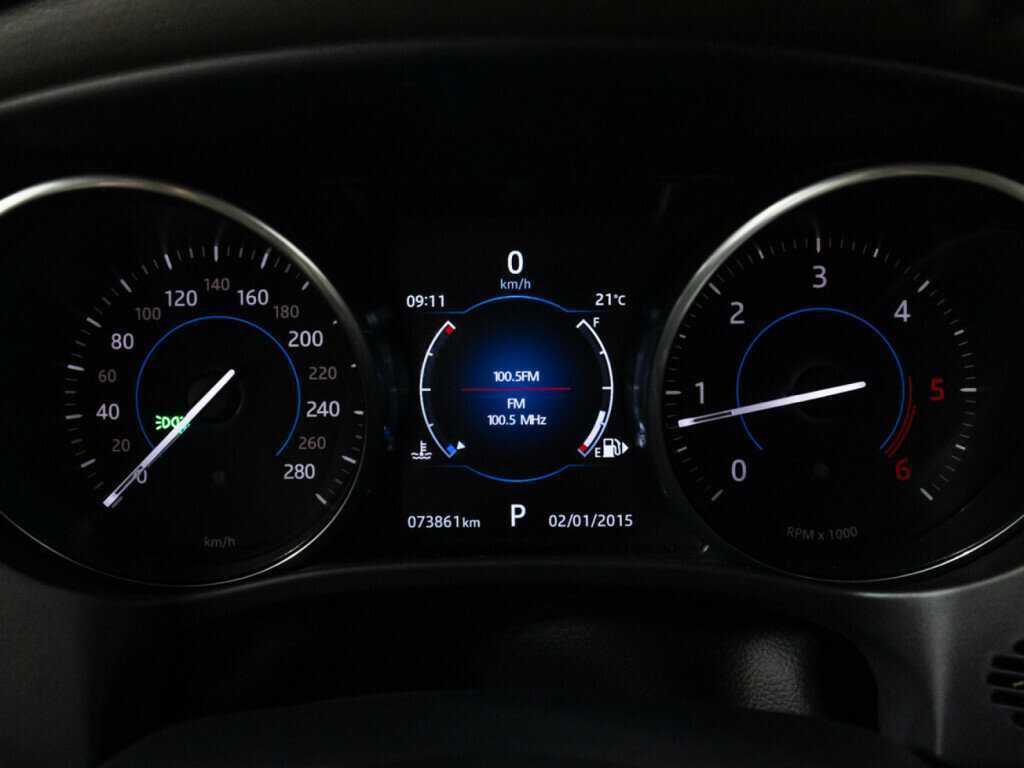 Jaguar F-Pace с пробегом — 2017 год. Фото: #10