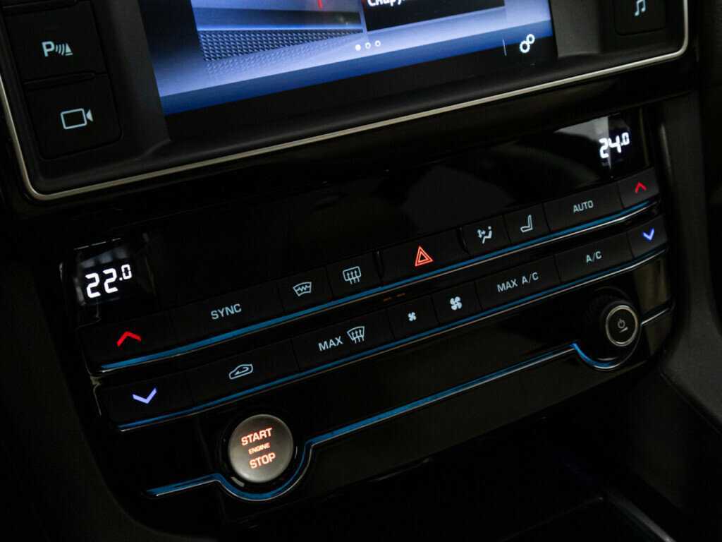 Jaguar F-Pace с пробегом — 2017 год. Фото: #15