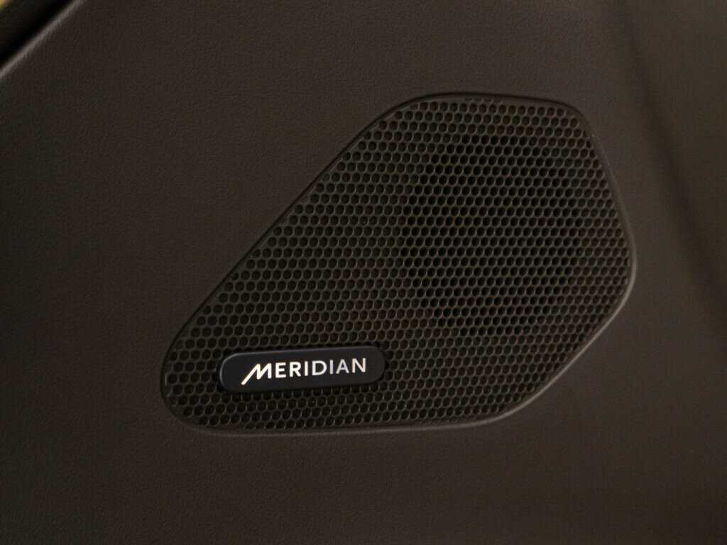 Jaguar F-Pace с пробегом — 2017 год. Фото: #19