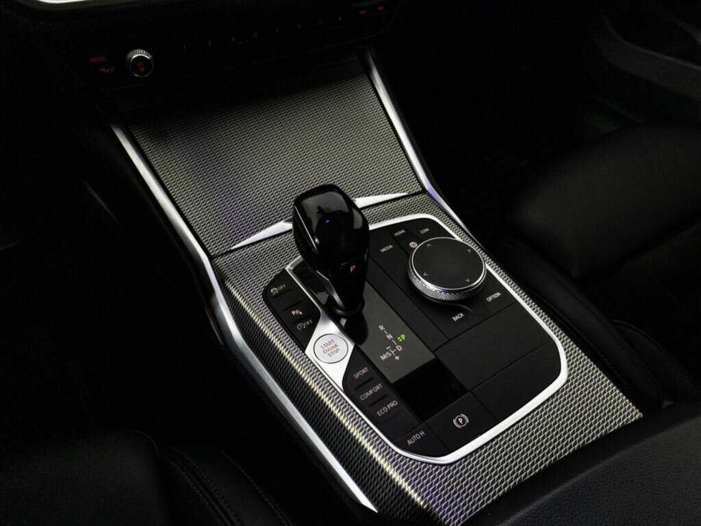 BMW 3 серии с пробегом — 2019 год. Фото: #16