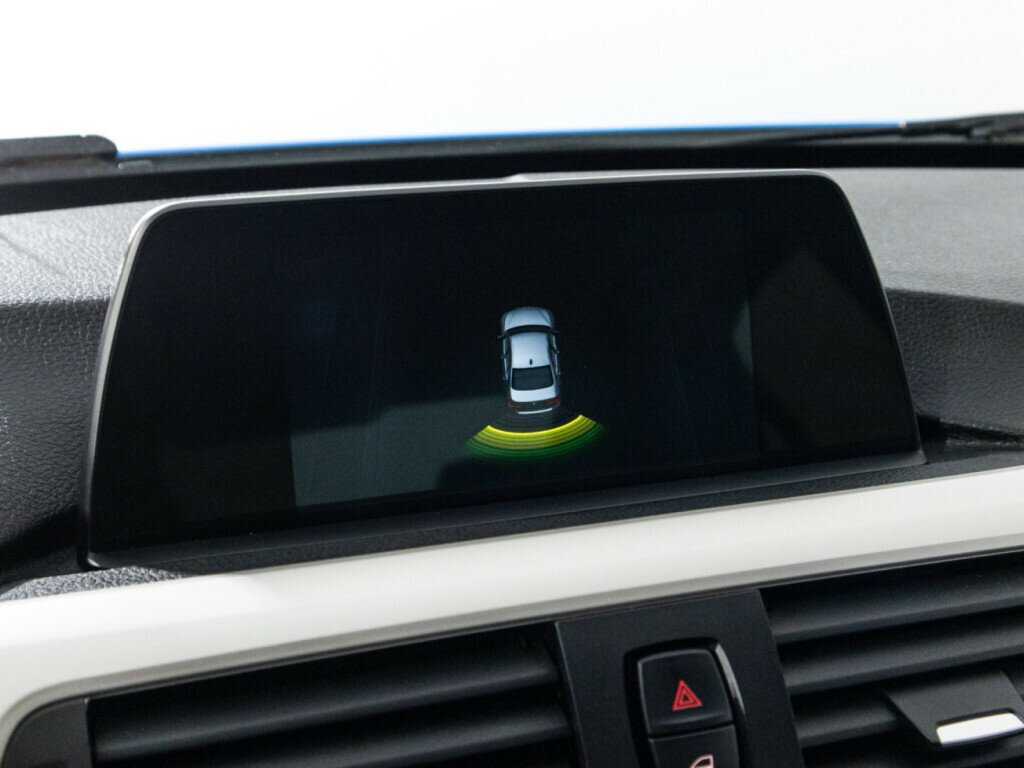 BMW 3 серии с пробегом — 2013 год. Фото: #14