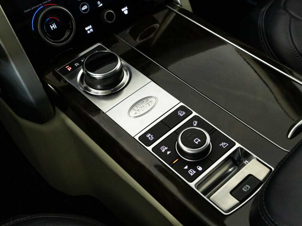 Land Rover Range Rover с пробегом — 2019 год. Фото: #24