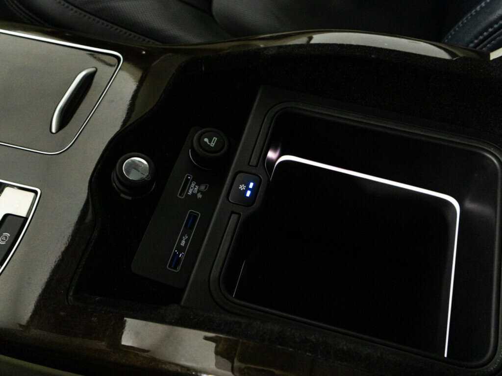 Land Rover Range Rover с пробегом — 2019 год. Фото: #30