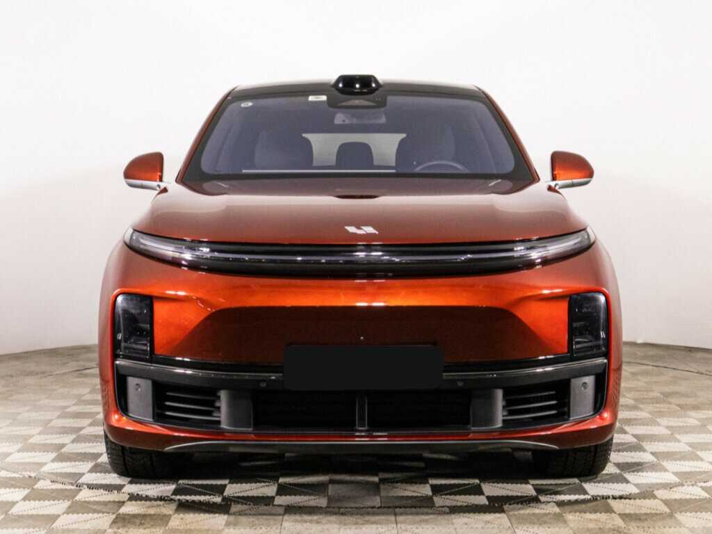 LiXiang L7 с пробегом — 2023 год. Фото: #1