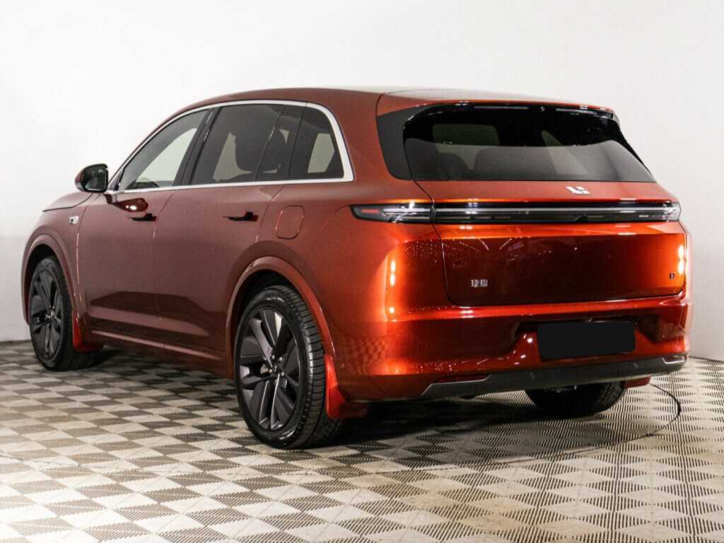 LiXiang L7 с пробегом — 2023 год. Фото: #6