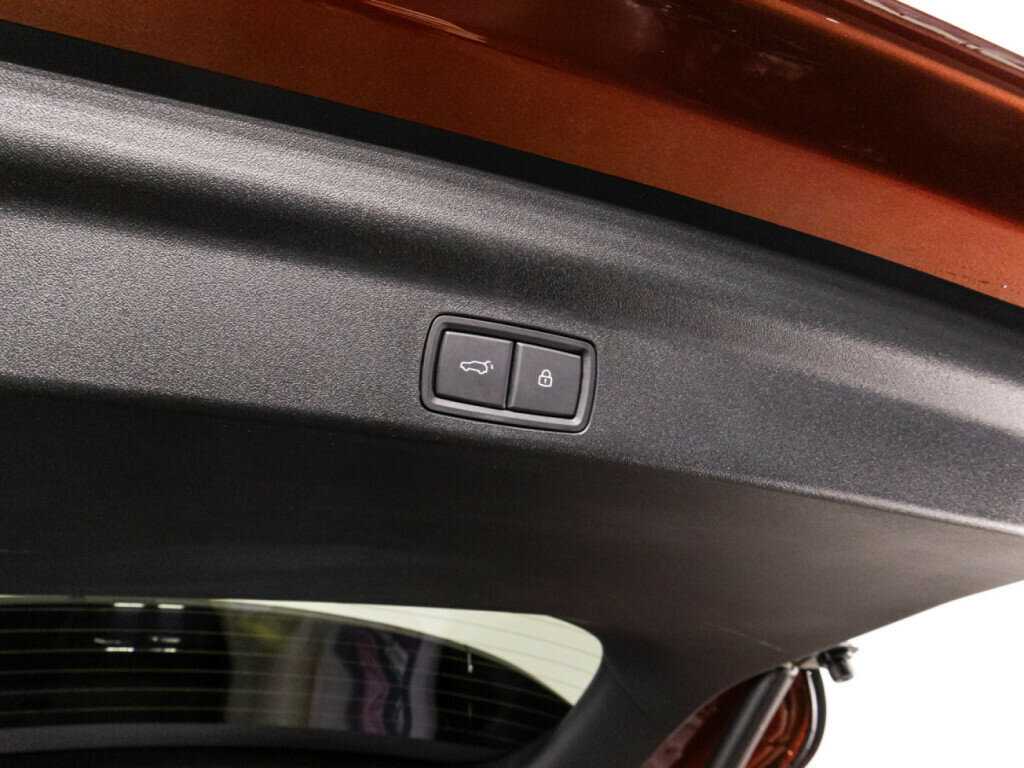 LiXiang L7 с пробегом — 2023 год. Фото: #14