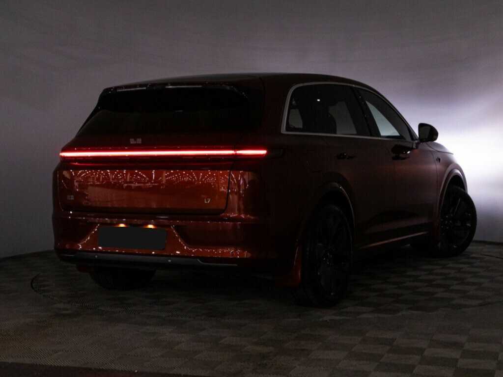 LiXiang L7 с пробегом — 2023 год. Фото: #24