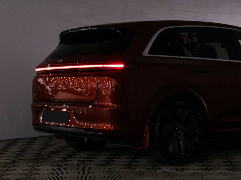 LiXiang L7 с пробегом — 2023 год. Фото: #25