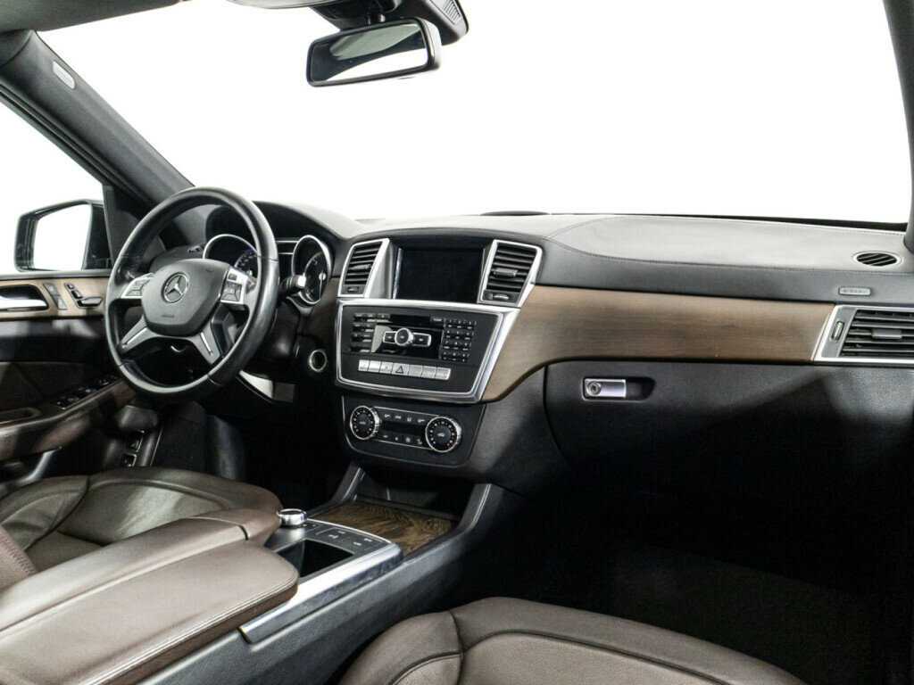 Mercedes-Benz GL-Класс с пробегом — 2015 год. Фото: #8