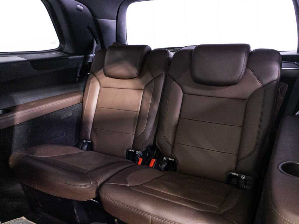 Mercedes-Benz GL-Класс с пробегом — 2015 год. Фото: #15