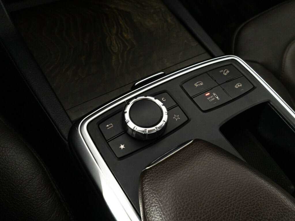 Mercedes-Benz GL-Класс с пробегом — 2015 год. Фото: #22