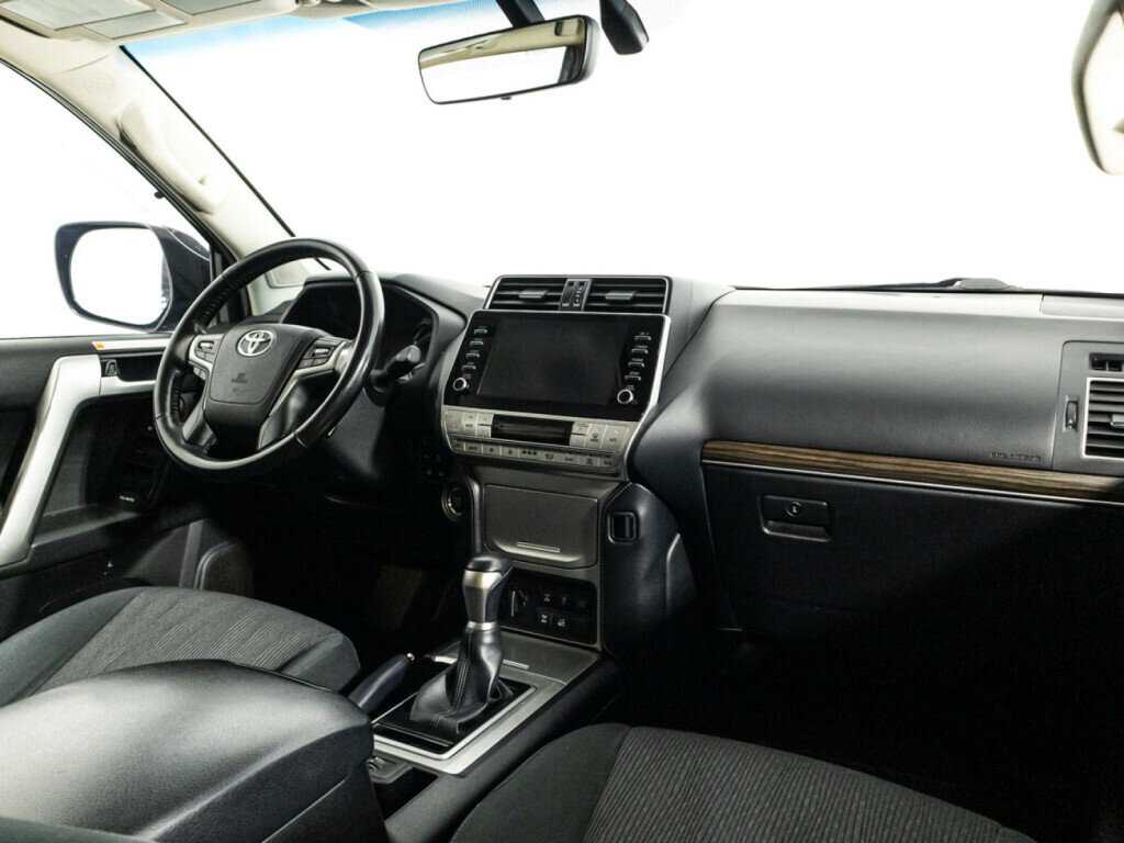 Toyota Land Cruiser Prado с пробегом — 2021 год. Фото: #8