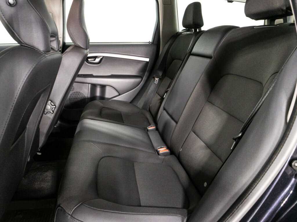 Volvo XC70 с пробегом — 2011 год. Фото: #9