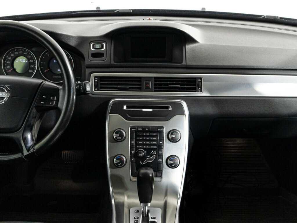 Volvo XC70 с пробегом — 2011 год. Фото: #13