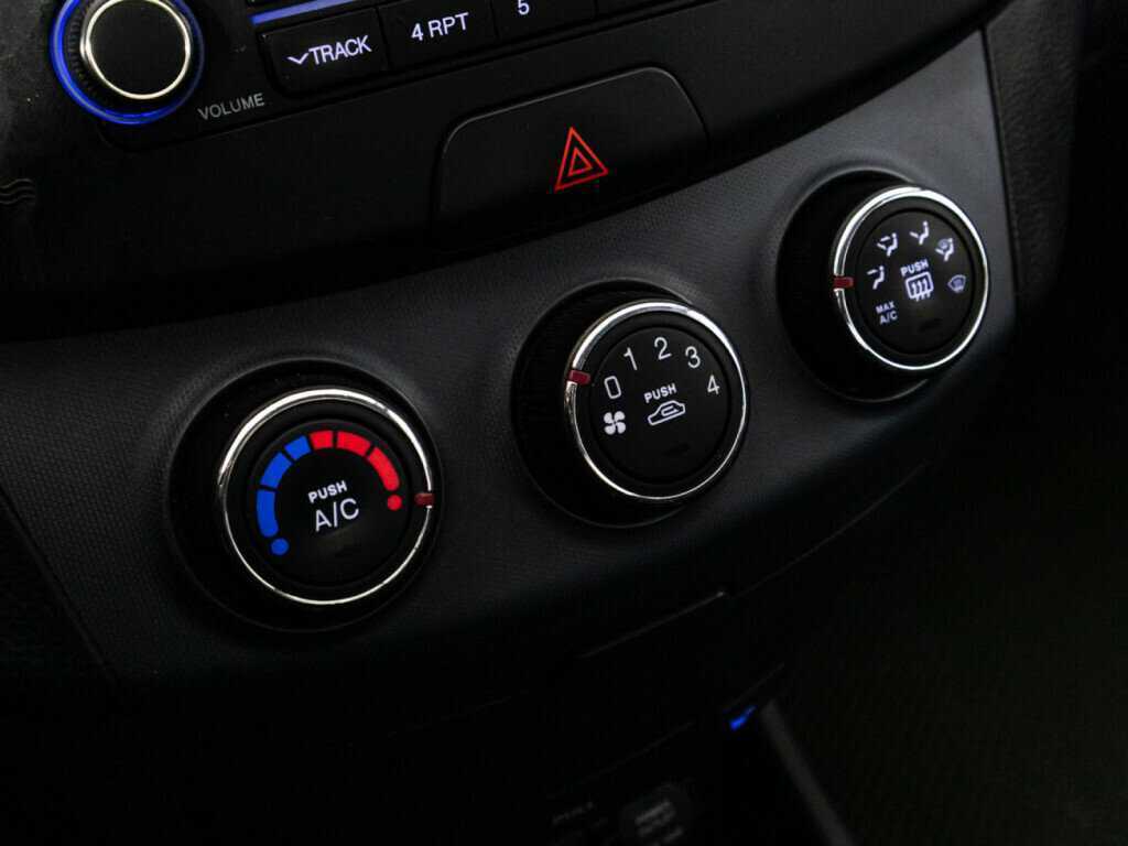 Hyundai Elantra с пробегом — 2008 год. Фото: #14