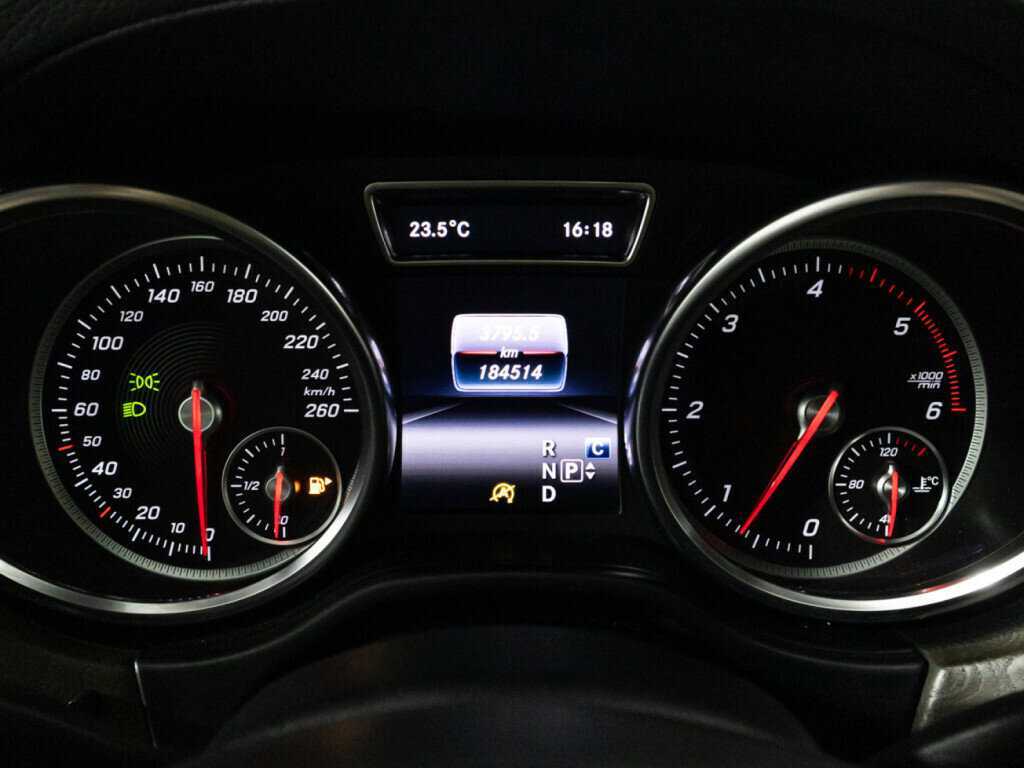 Mercedes-Benz GLE Coupe с пробегом — 2016 год. Фото: #11