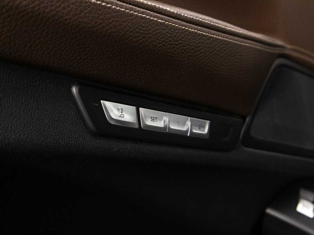 BMW 7 серии с пробегом — 2016 год. Фото: #15