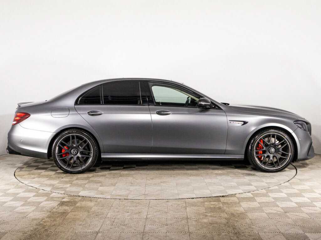 Mercedes-Benz E-Класс AMG с пробегом — 2018 год. Фото: #3