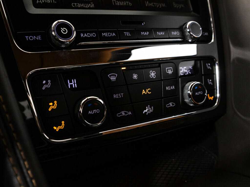 Bentley Continental GT с пробегом — 2012 год. Фото: #20