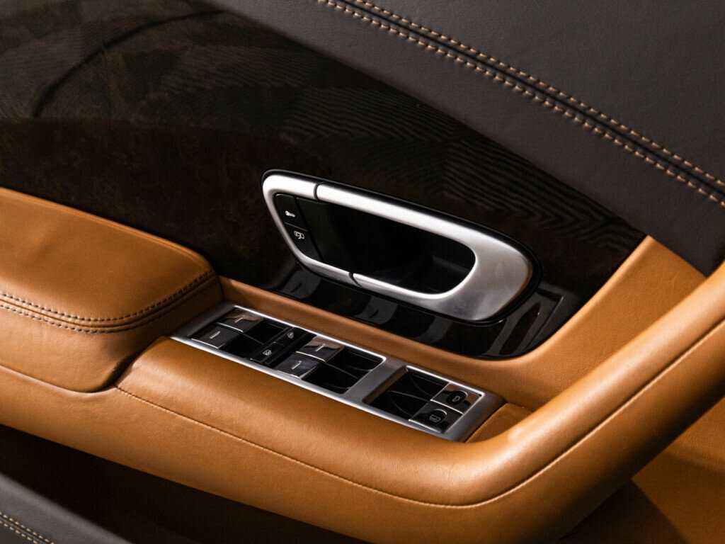 Bentley Continental GT с пробегом — 2012 год. Фото: #23