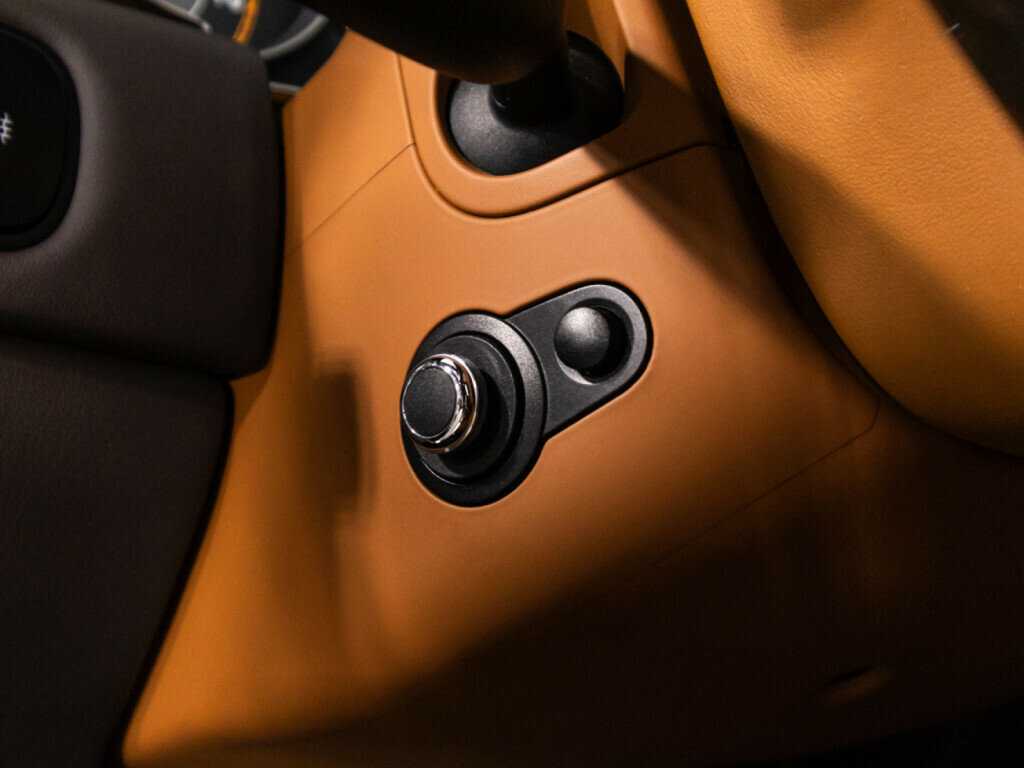 Bentley Continental GT с пробегом — 2012 год. Фото: #25