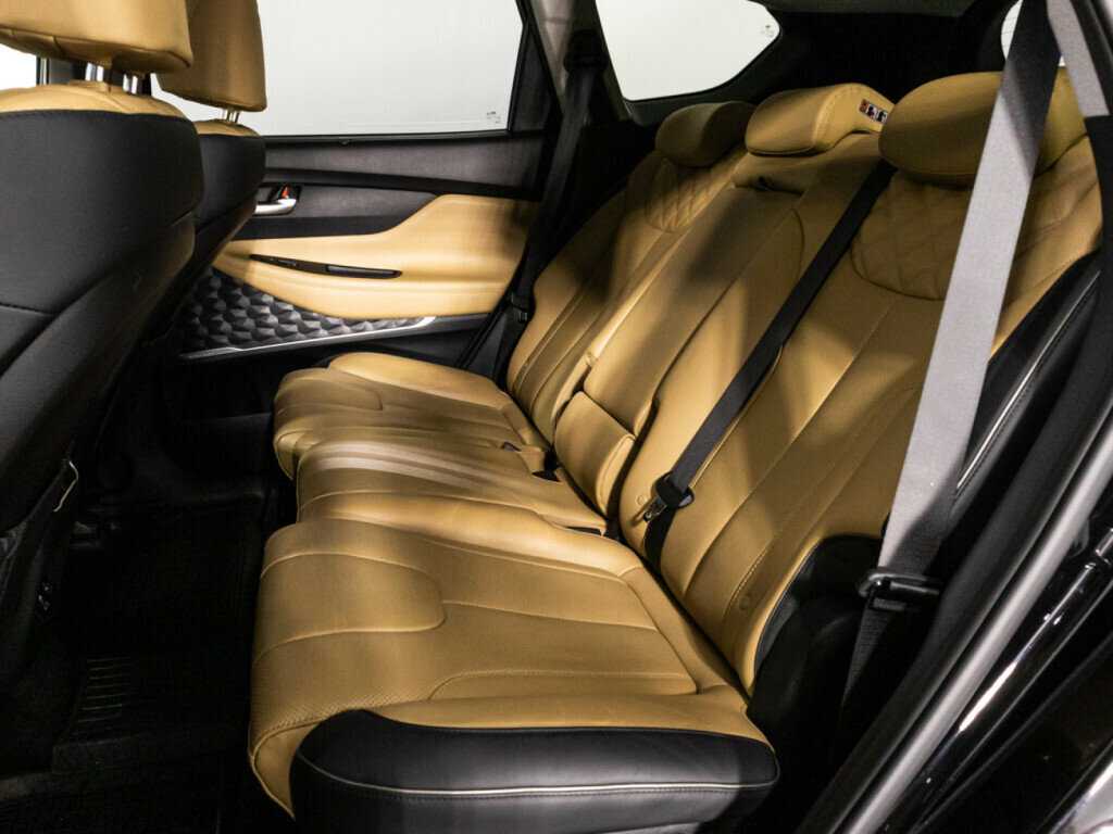 Hyundai Santa Fe с пробегом — 2021 год. Фото: #9