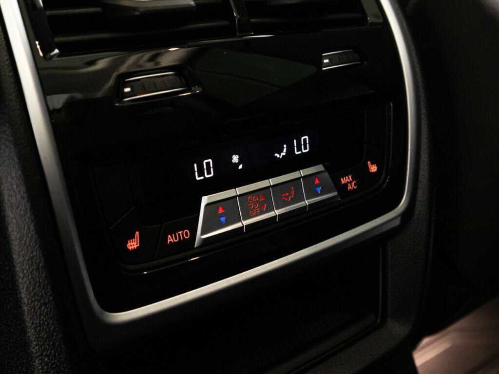 BMW X7 с пробегом — 2020 год. Фото: #28