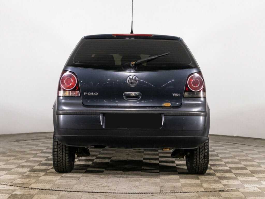 Volkswagen Polo с пробегом — 2006 год. Фото: #5