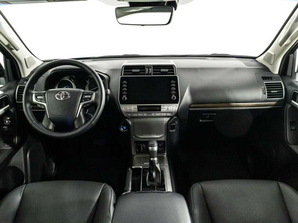 Toyota Land Cruiser Prado с пробегом — 2022 год. Фото: #12