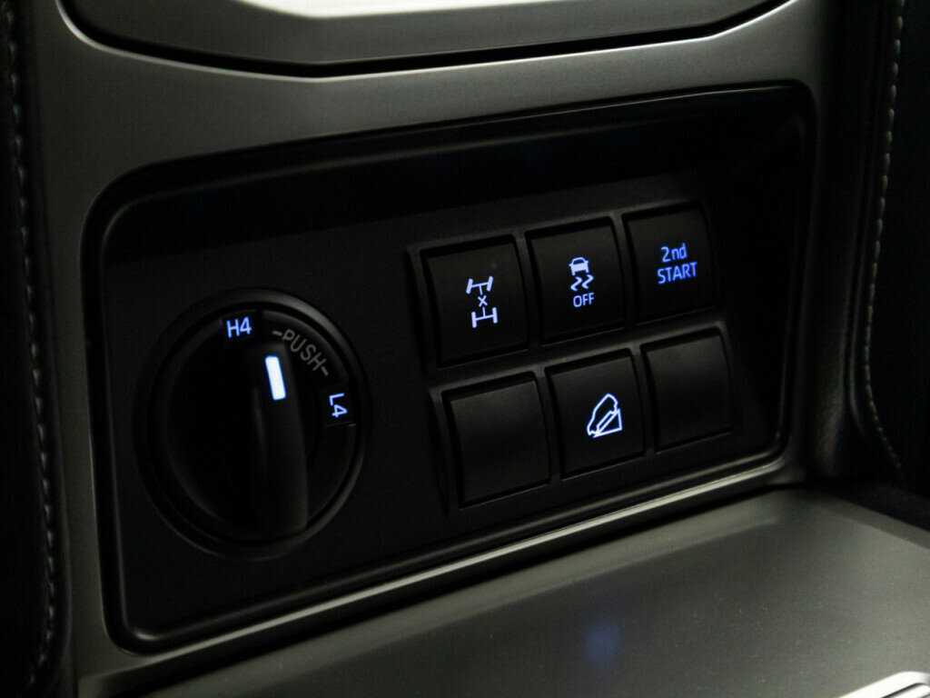 Toyota Land Cruiser Prado с пробегом — 2022 год. Фото: #18