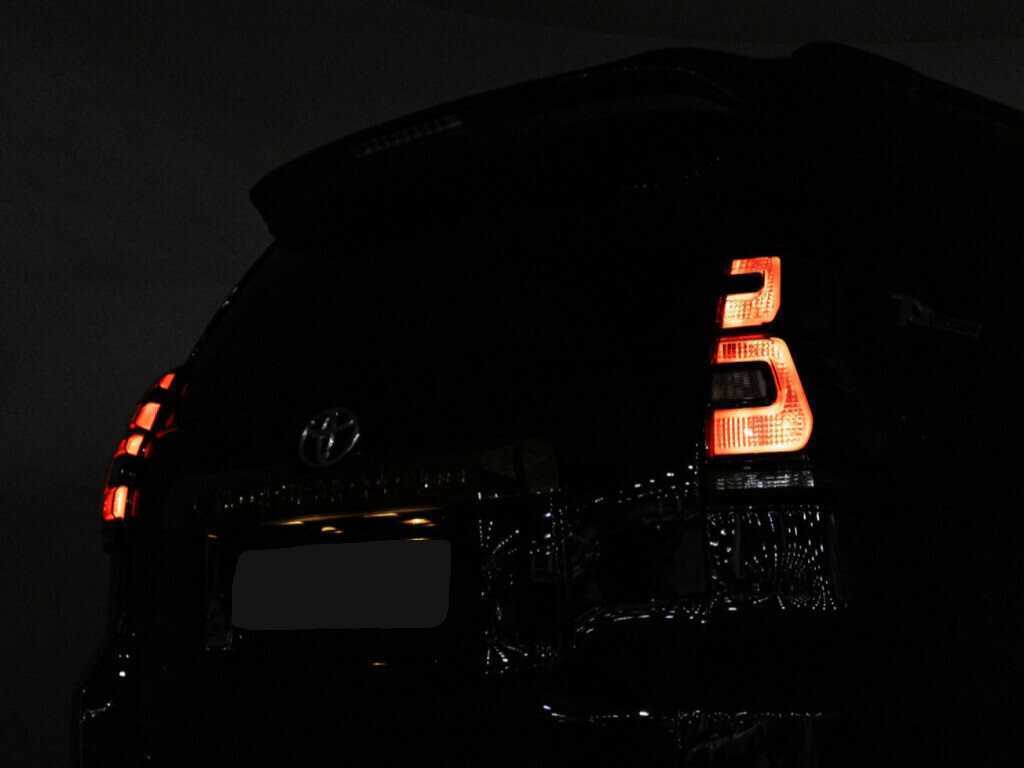 Toyota Land Cruiser Prado с пробегом — 2022 год. Фото: #25